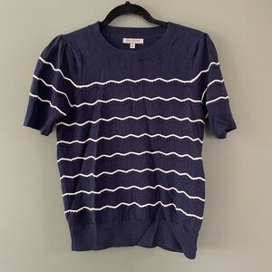 Short sleeve knit sweater